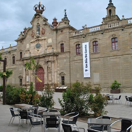 Hostal Universitat Cervera  Exterior photo