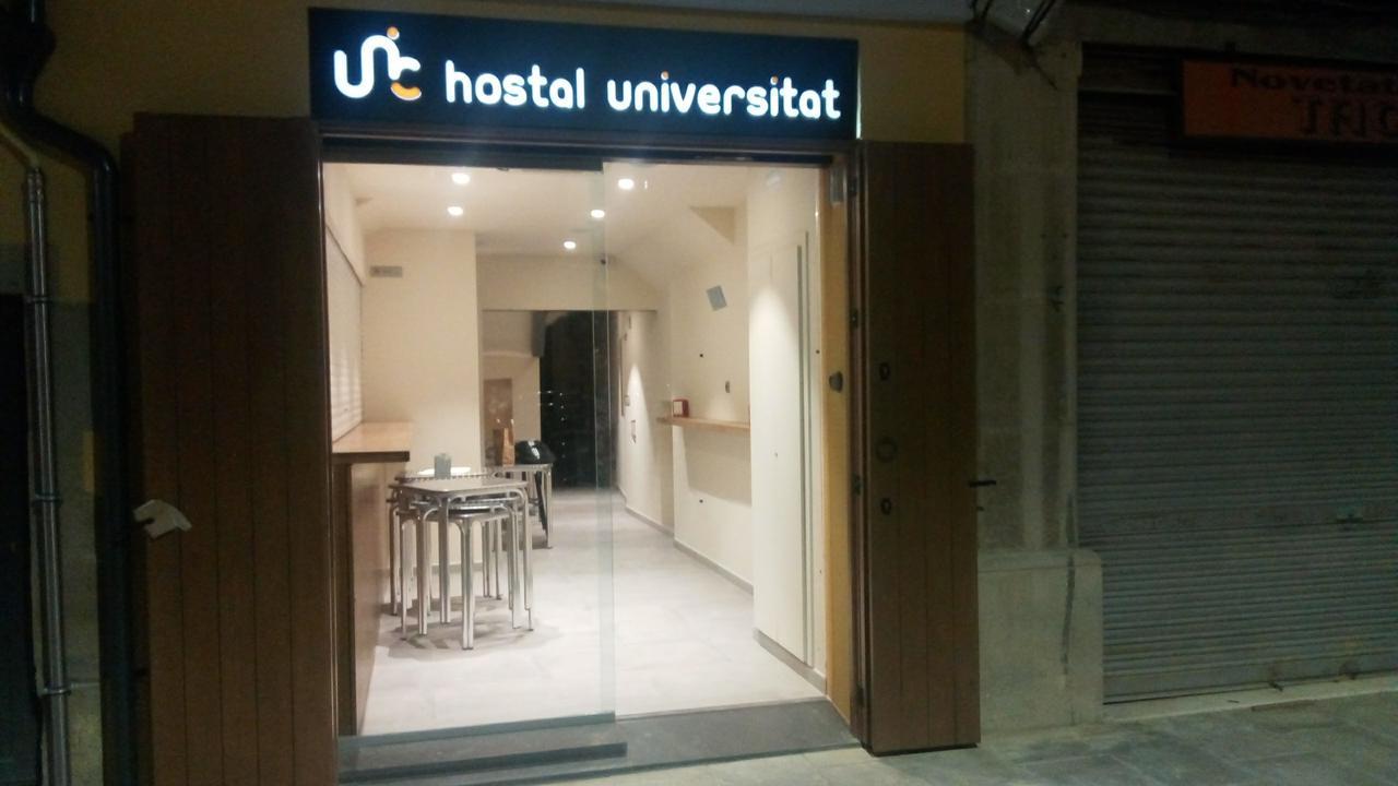 Hostal Universitat Cervera  Exterior photo