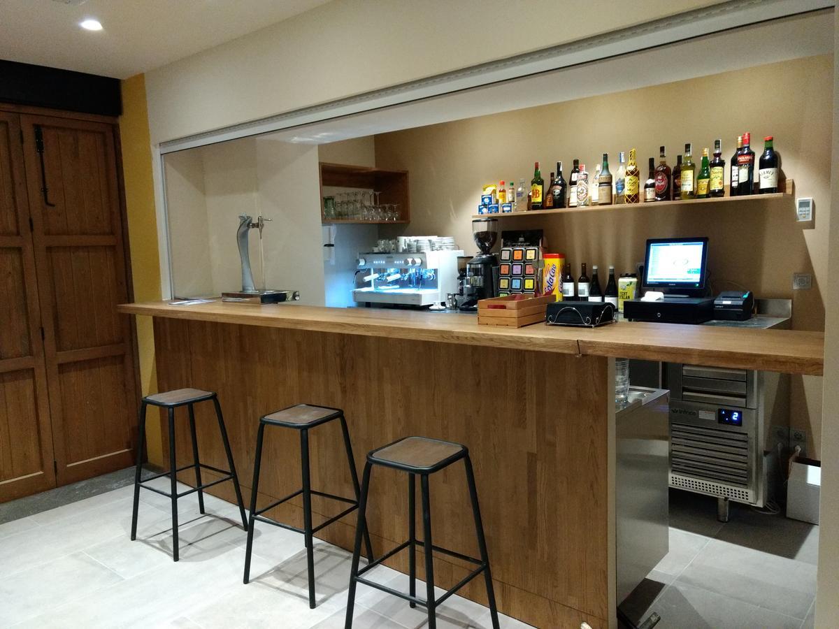 Hostal Universitat Cervera  Exterior photo